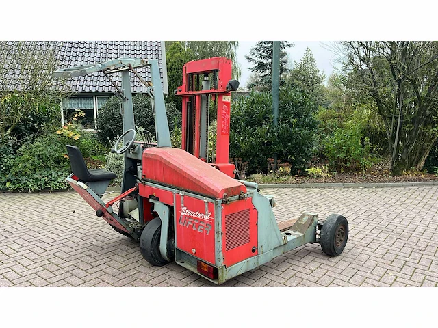 1998 structural lifter fe1x3 4-w meeneemheftruck - afbeelding 1 van  7