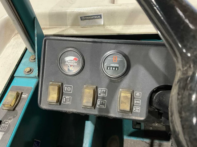 1998 tennant 530e veegmachine - afbeelding 10 van  24