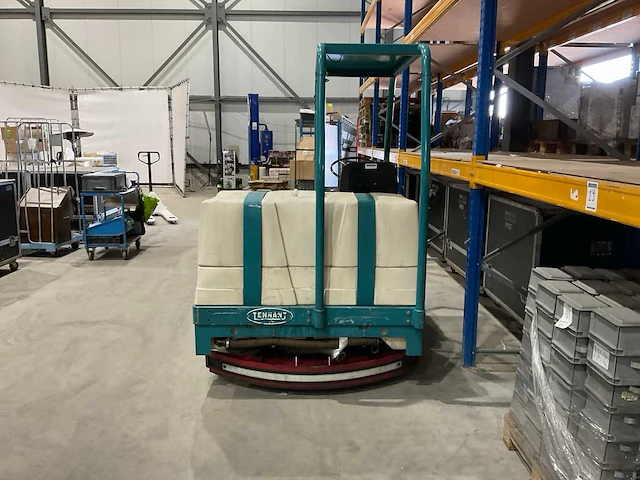 1998 tennant 530e veegmachine - afbeelding 20 van  24