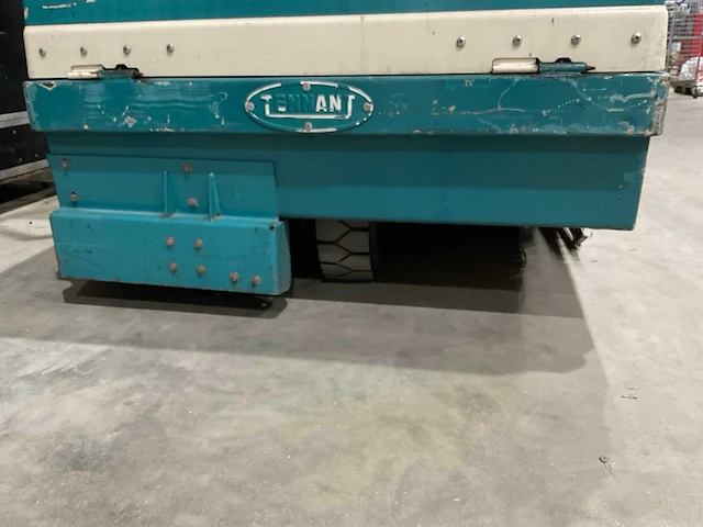 1998 tennant 530e veegmachine - afbeelding 23 van  24