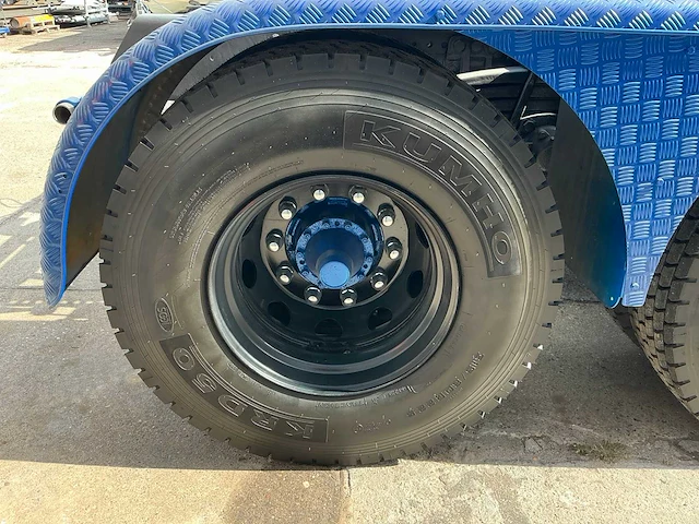 1998 torpedo scania 144g v8 vrachtwagen - afbeelding 11 van  39