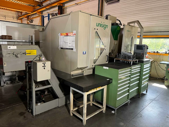 1998 unisign univers 4 cnc bewerkingscentrum - afbeelding 1 van  20