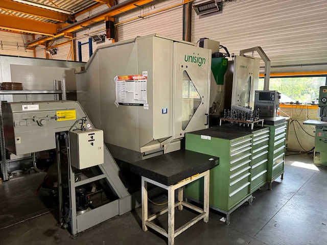 1998 unisign univers 4 cnc bewerkingscentrum - afbeelding 12 van  20