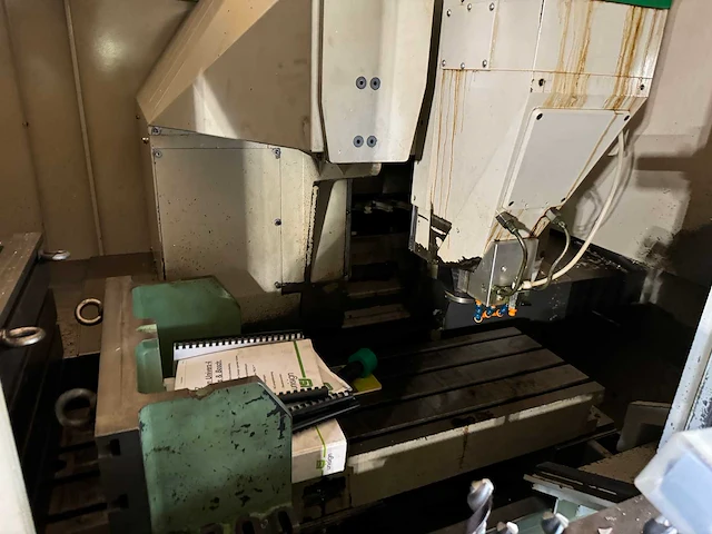1998 unisign univers 4 cnc bewerkingscentrum - afbeelding 15 van  20