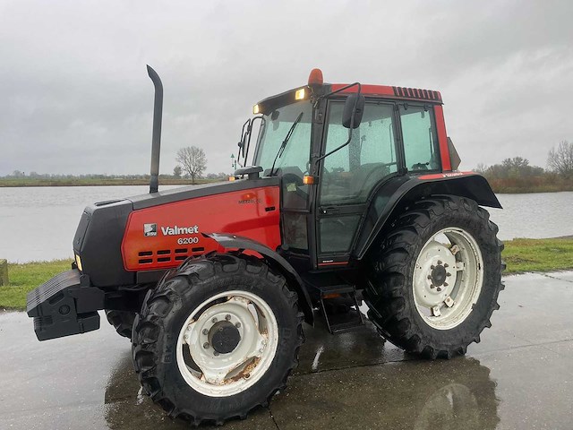 1998 valmet 6200 vierwielaangedreven landbouwtractor - afbeelding 12 van  28