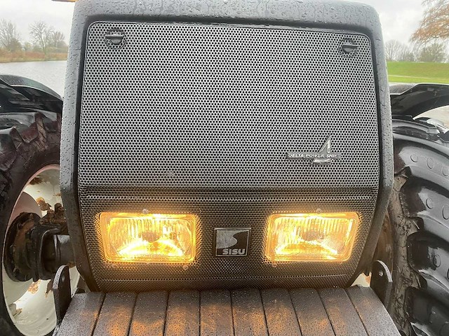 1998 valmet 6200 vierwielaangedreven landbouwtractor - afbeelding 27 van  28