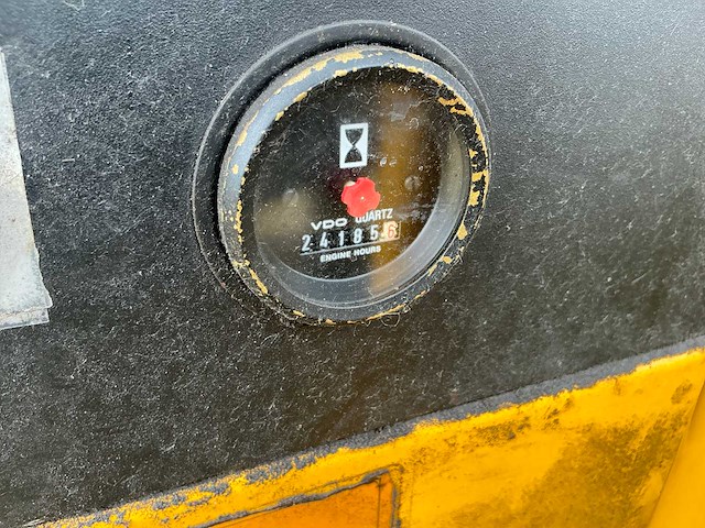 1998 volvo ew200 banden graafmachine - afbeelding 8 van  18