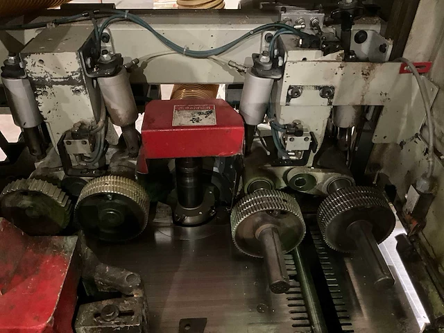1998 weinig profimat 23e vierzijdige profileer- en schaafmachine - afbeelding 18 van  19