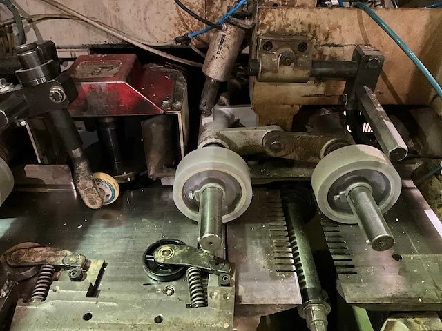 1998 weinig unimat 23e vierzijdige profileer- en schaafmachine v.v. masterwood euromec feeder - afbeelding 19 van  20
