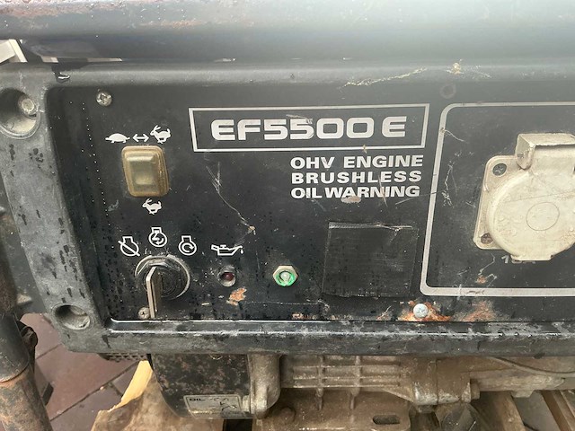 1998 yamaha ef5500e aggregaat - afbeelding 10 van  10