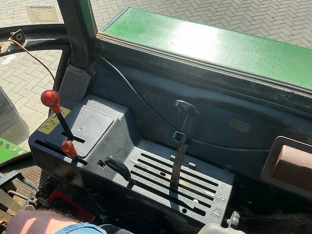 19987 john deere 2140 oldtimer tractor - afbeelding 25 van  31