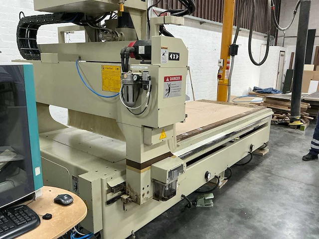 1999 anderson industrial corp stratos fd-c cnc freesmachine incl gereedschappen! - afbeelding 58 van  59