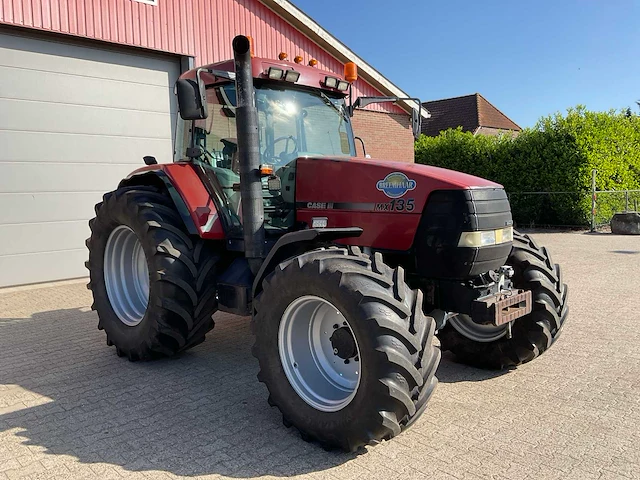 1999 case ih mx 135 vierwielaangedreven landbouwtractor - afbeelding 28 van  33