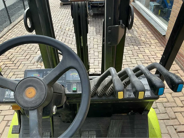 1999 clark cdp30h vorkheftruck - afbeelding 2 van  15