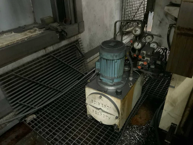 1999 cme bf-04 cnc bedfreesmachine - afbeelding 26 van  46