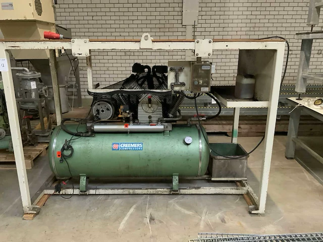1999 creemers cst 1250 schroefcompressor in frame - afbeelding 2 van  9