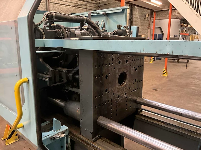 1999 demag ergotech 125/475-610 spuitgietmachine - afbeelding 3 van  18