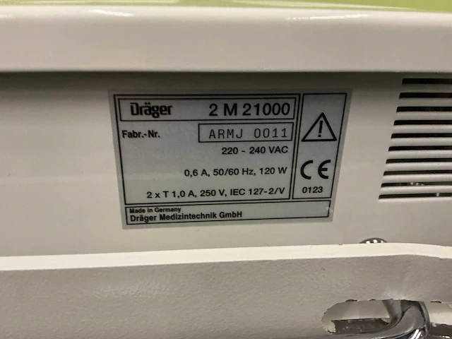 1999 dräger 2m2l00o / 4ooo fototherapielamp - afbeelding 4 van  4