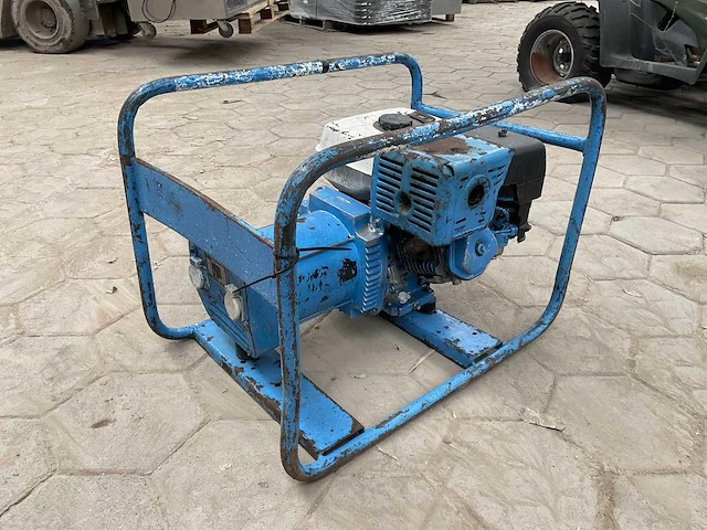 1999 europower ep4100 stroomgenerator - afbeelding 3 van  6