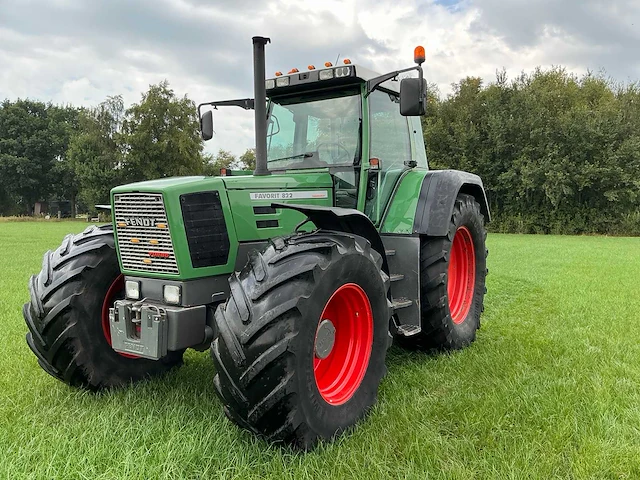 1999 fendt favorit 822 turboshift vierwielaangedreven landbouwtractor - afbeelding 1 van  42