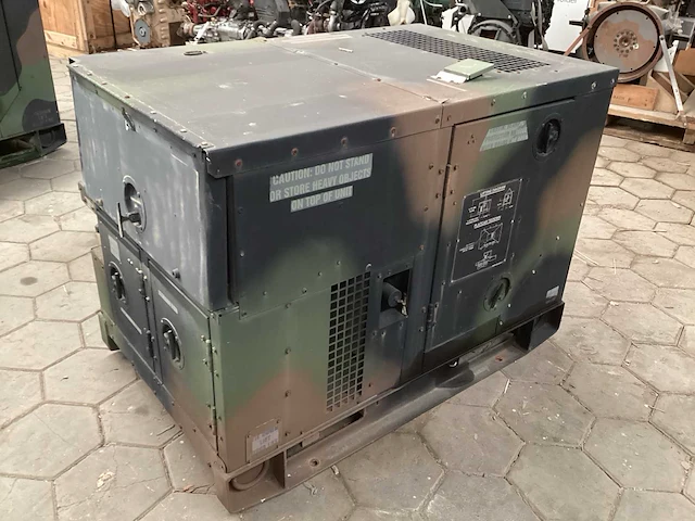 1999 fermont division mep 802 a stroomgenerator - afbeelding 1 van  9