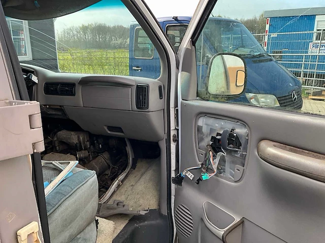 1999 gmc chevrolet 3500 camper - afbeelding 3 van  36