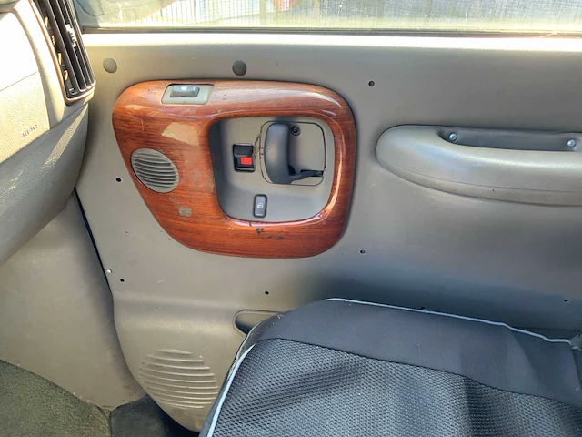 1999 g.m.c. savana personenauto - afbeelding 7 van  38