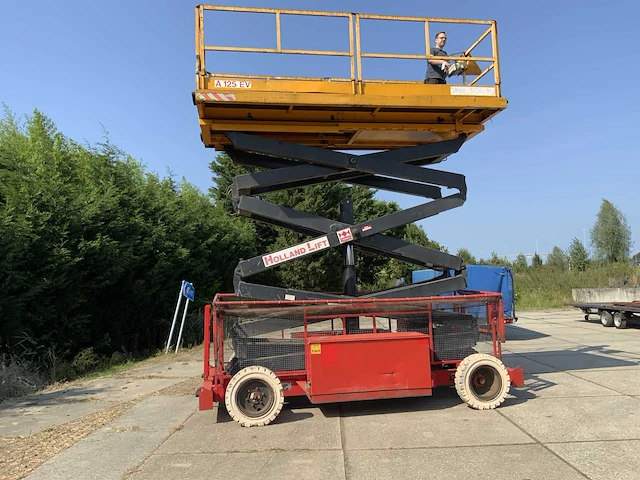 1999 holland lift twistar a125-ev hoogwerker - afbeelding 14 van  16