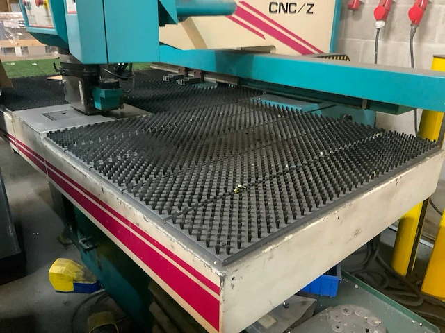 1999 indumasch hp 750 cnc/z ponsmachine - afbeelding 3 van  23
