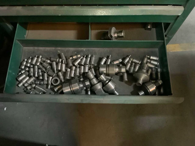 1999 indumasch hp 750 cnc/z ponsmachine - afbeelding 22 van  23