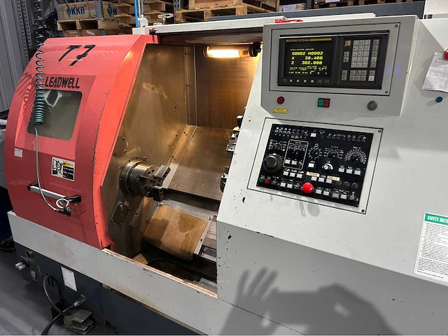 1999 leadwell t7 cnc-draaibank - afbeelding 11 van  16