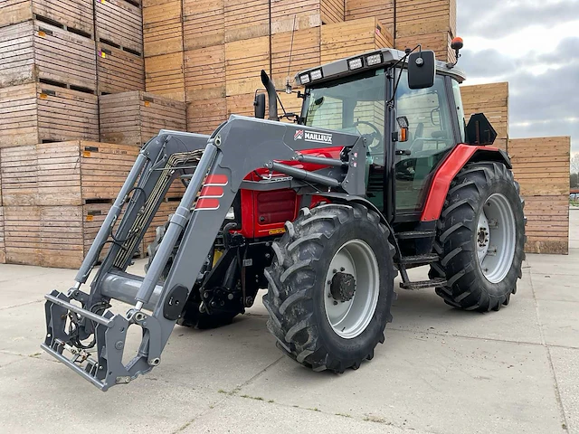 1999 massey ferguson 6265 vierwielaangedreven landbouwtractor - afbeelding 37 van  43