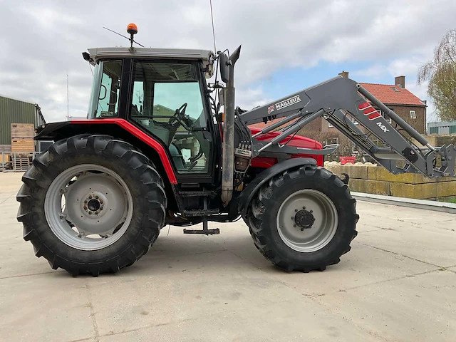 1999 massey ferguson 6265 vierwielaangedreven landbouwtractor - afbeelding 34 van  43