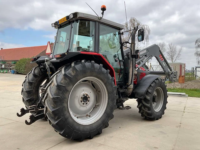 1999 massey ferguson 6265 vierwielaangedreven landbouwtractor - afbeelding 39 van  43