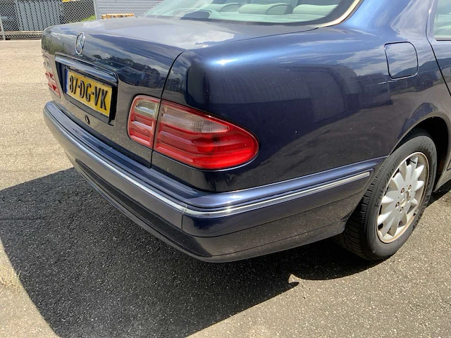 1999 mercedes-benz e-klasse 240 personenauto - afbeelding 48 van  49