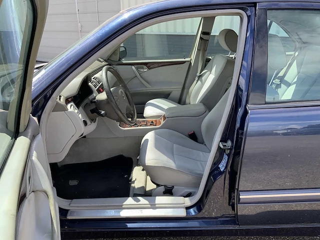 1999 mercedes-benz e-klasse 240 personenauto - afbeelding 25 van  49