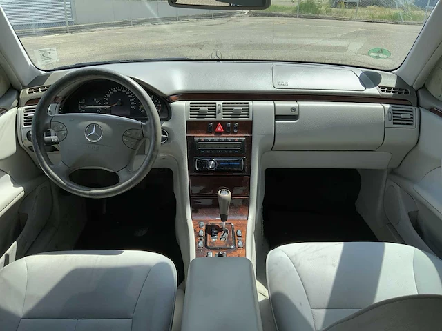 1999 mercedes-benz e-klasse 240 personenauto - afbeelding 31 van  49