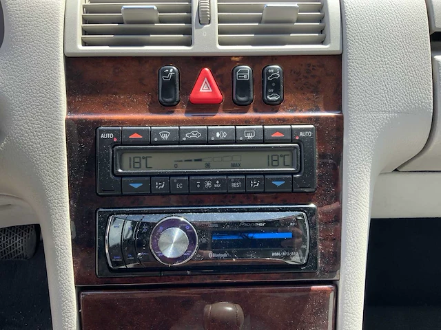 1999 mercedes-benz e-klasse 240 personenauto - afbeelding 38 van  49
