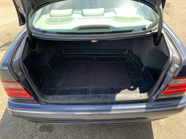 1999 mercedes-benz e-klasse 240 personenauto - afbeelding 42 van  49