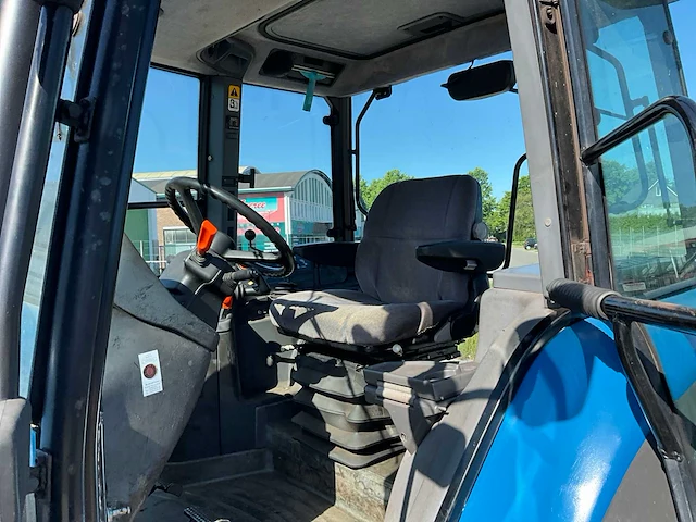 1999 new holland 8160 vierwielaangedreven landbouwtractoren - afbeelding 22 van  42