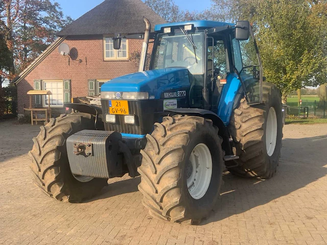 1999 new holland 8770 vierwielaangedreven landbouwtractor - afbeelding 35 van  39