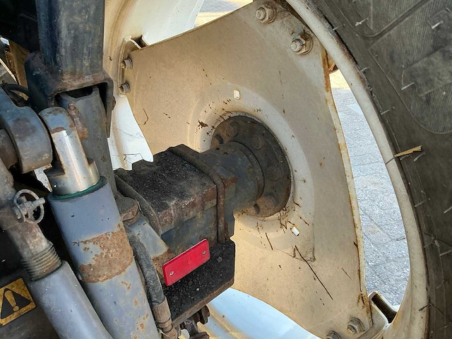 1999 new holland ts110 vierwielaangedreven landbouwtractor - afbeelding 7 van  43