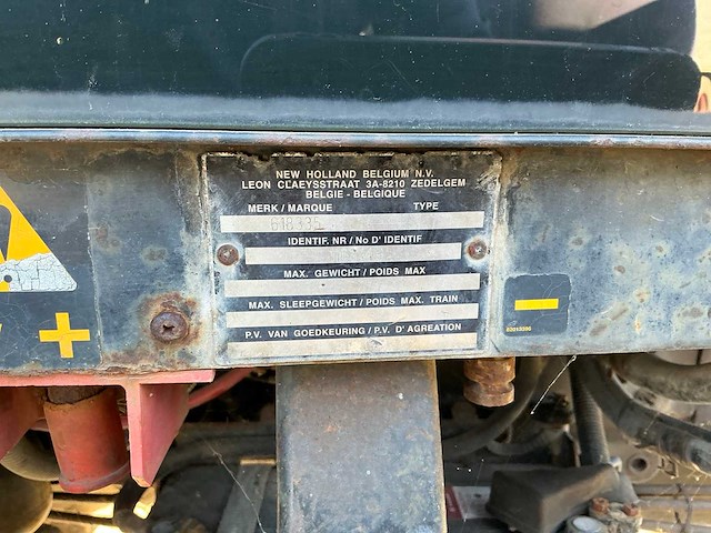 1999 new holland ts110 vierwielaangedreven landbouwtractor - afbeelding 37 van  43