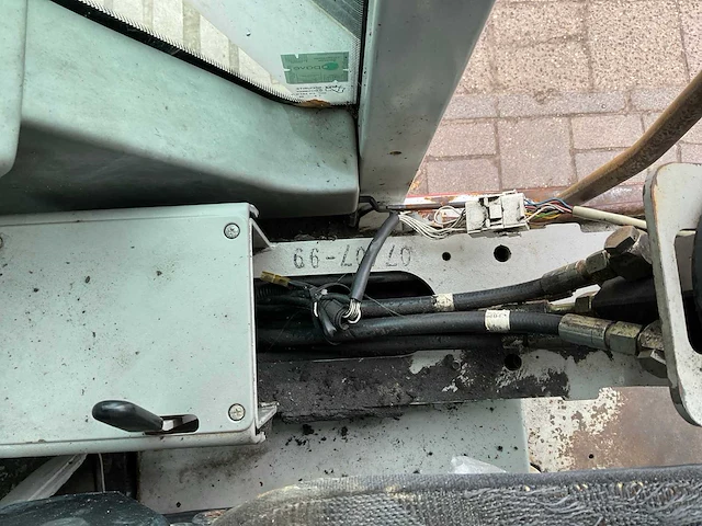 1999 o&k mh plus banden graafmachine - afbeelding 31 van  39