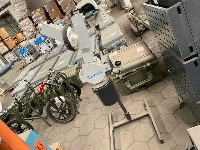 1999 retsch sm100 laboratorium messenmolen - afbeelding 1 van  6