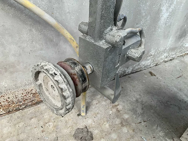 1999 rik hydro hydraulische slijpmachine - afbeelding 5 van  6