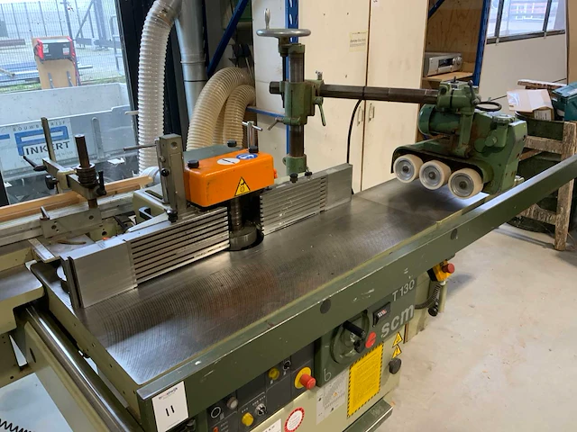 1999 scm t 130 n tafelfreesmachine - afbeelding 10 van  16
