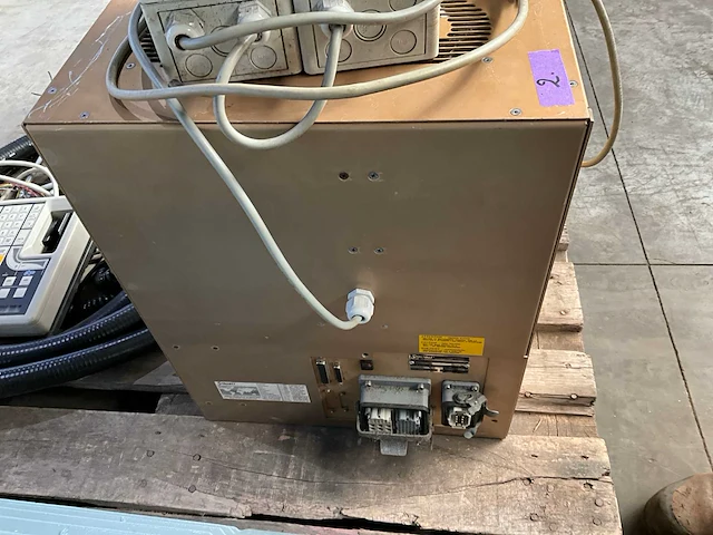 1999 staubli rx90 hp industriële robot - afbeelding 9 van  18