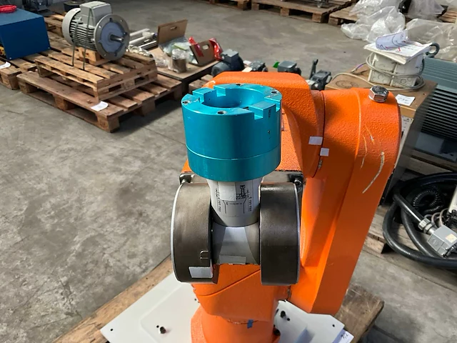 1999 staubli rx90 hp industriële robot - afbeelding 14 van  18