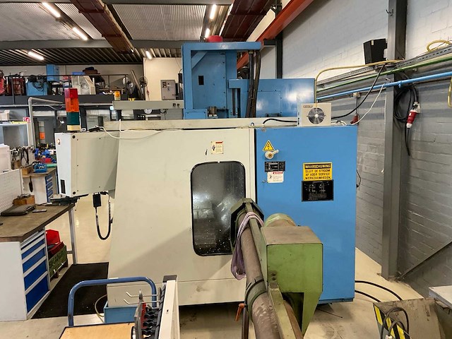 1999 supermax ycm-v65a cnc freesmachine - afbeelding 19 van  25